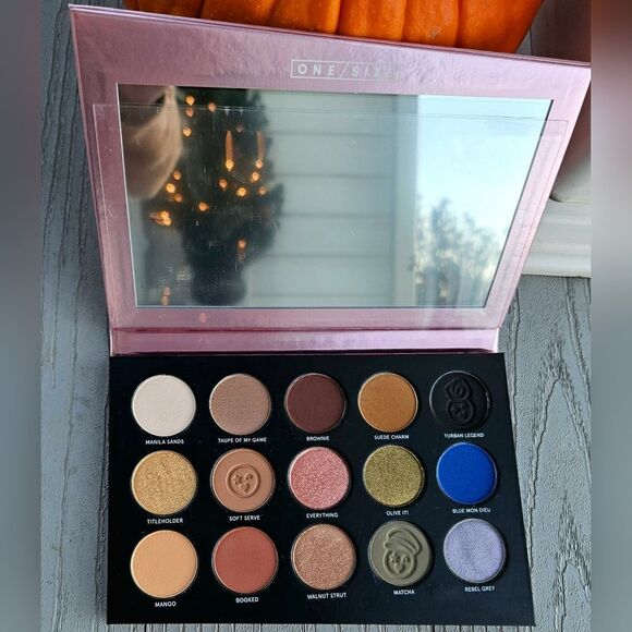 Patrick Starrr Visionary One/Size O/S eyeshadow palette - Picture 12 of 13